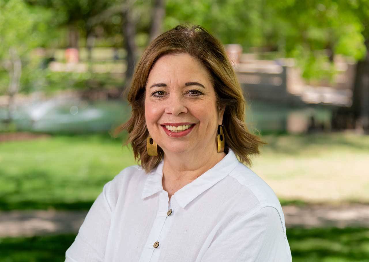 Kristi Carpenter headshot