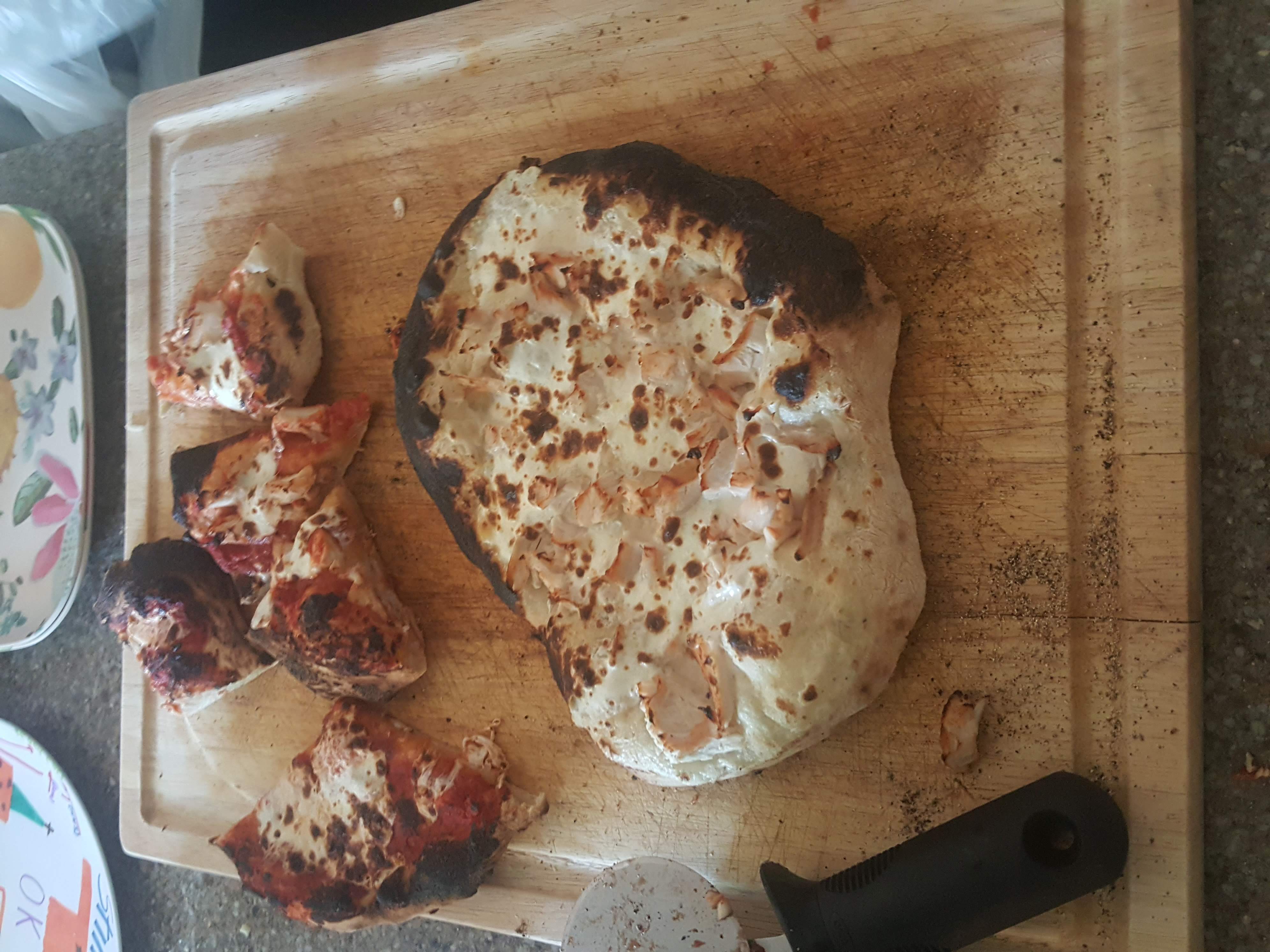 chicken alfredo pizza.