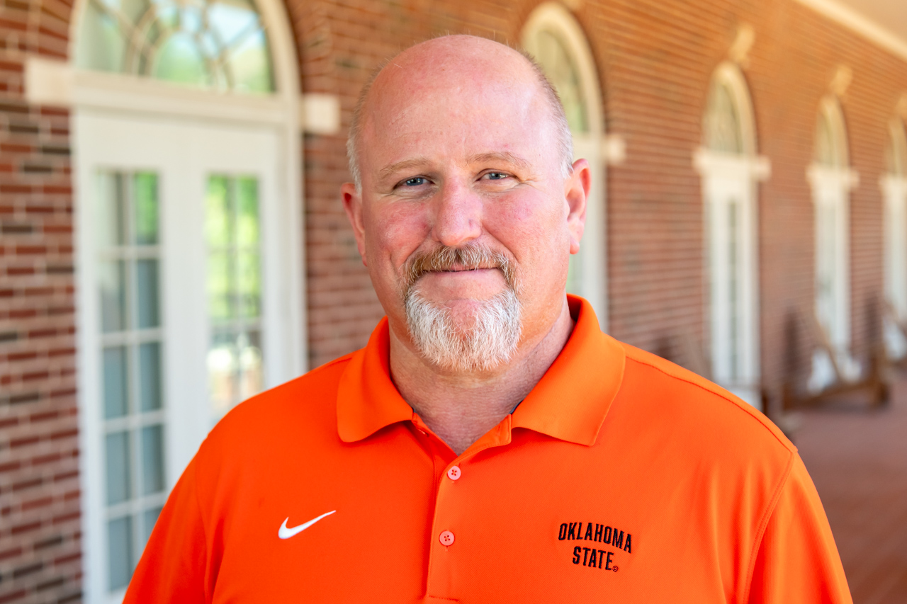 Prof. Sanders headshot