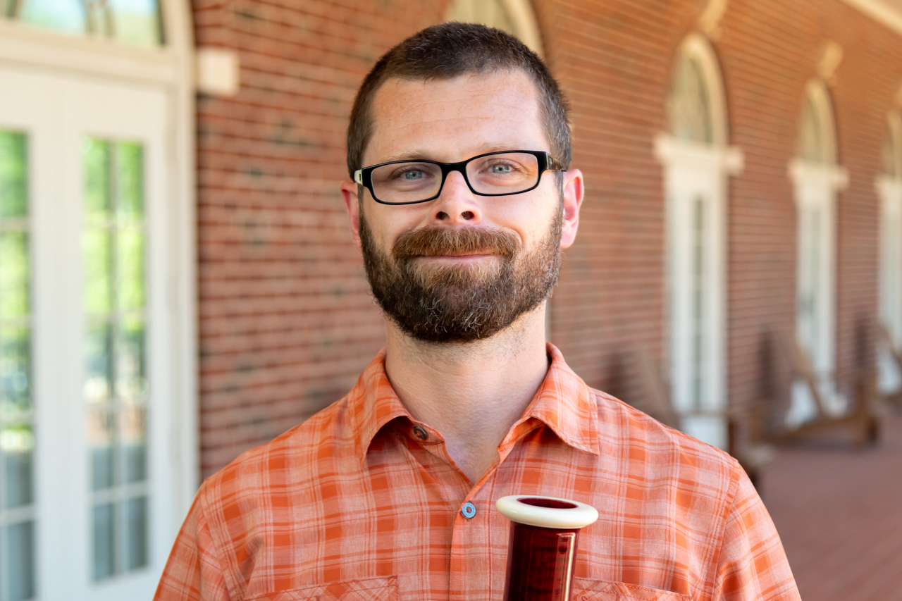 Dr. Shawn Segion headshot